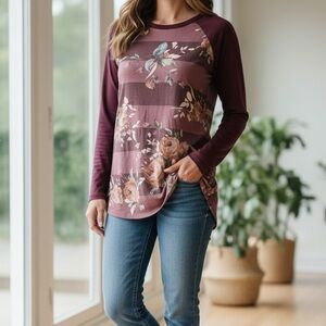 Hailey & Co Floral Tunic With Pockets New